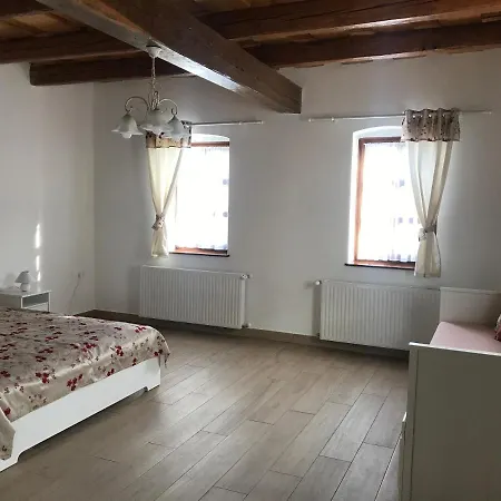 Porrogi Fenyo Vendeghaz Apartament
